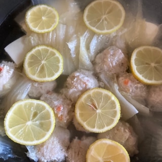 鶏団子レモン鍋